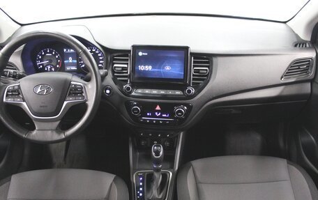 Hyundai Solaris II рестайлинг, 2021 год, 1 540 000 рублей, 9 фотография