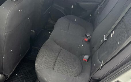 Hyundai Solaris II рестайлинг, 2014 год, 300 000 рублей, 10 фотография