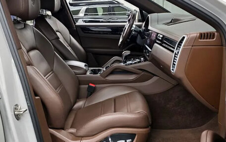 Porsche Cayenne III, 2023 год, 10 800 000 рублей, 9 фотография