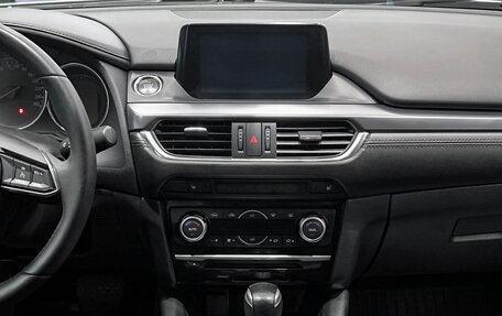 Mazda 6, 2017 год, 1 850 000 рублей, 19 фотография