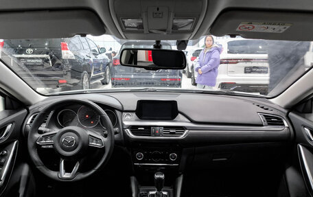 Mazda 6, 2017 год, 1 850 000 рублей, 18 фотография