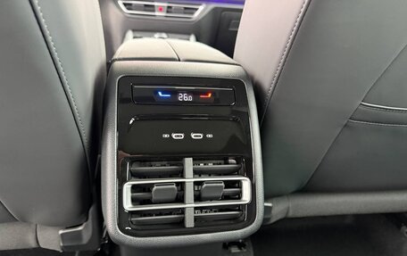 Volkswagen Tiguan, 2025 год, 4 990 000 рублей, 12 фотография