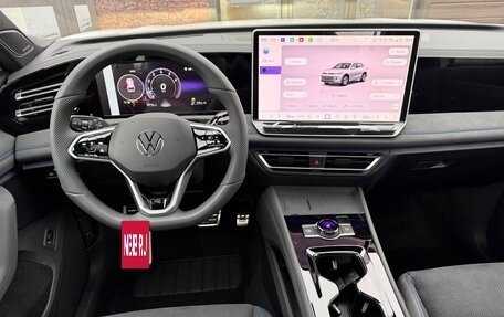 Volkswagen Tiguan, 2025 год, 4 990 000 рублей, 15 фотография