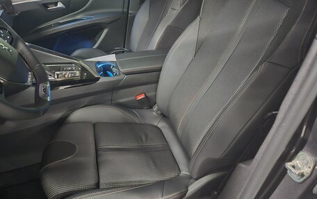 Peugeot 3008 II, 2022 год, 2 090 000 рублей, 8 фотография