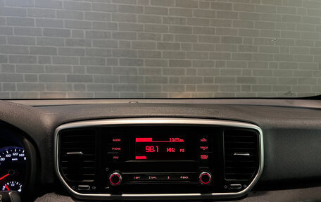 KIA Sportage IV рестайлинг, 2020 год, 2 165 000 рублей, 14 фотография