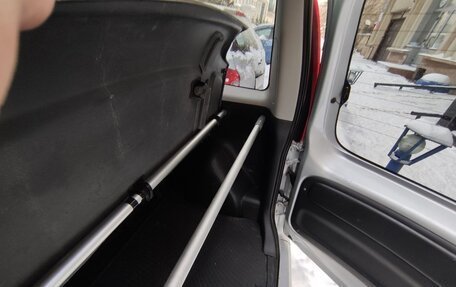 Toyota FunCargo, 2005 год, 450 000 рублей, 5 фотография