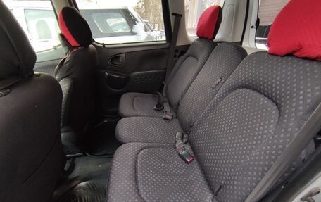 Toyota FunCargo, 2005 год, 450 000 рублей, 10 фотография