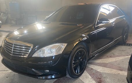 Mercedes-Benz S-Класс, 2005 год, 690 000 рублей, 3 фотография