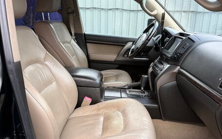 Toyota Land Cruiser 200, 2010 год, 3 000 000 рублей, 5 фотография