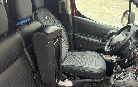 Peugeot Partner II рестайлинг 2, 2010 год, 1 150 000 рублей, 16 фотография