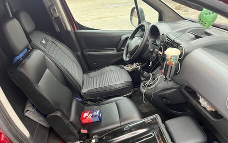 Peugeot Partner II рестайлинг 2, 2010 год, 1 150 000 рублей, 14 фотография