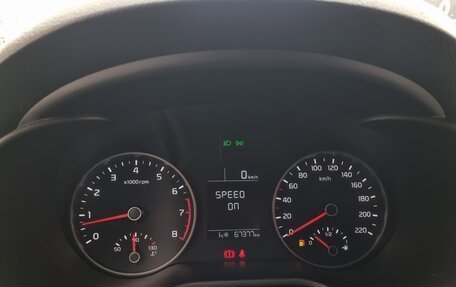 KIA Rio IV, 2019 год, 1 369 000 рублей, 29 фотография