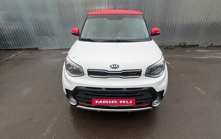 KIA Soul II рестайлинг, 2016 год, 900 000 рублей, 2 фотография