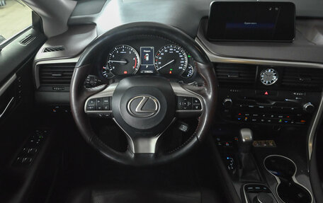 Lexus RX IV рестайлинг, 2017 год, 3 600 000 рублей, 18 фотография