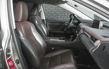 Lexus RX IV рестайлинг, 2017 год, 3 600 000 рублей, 6 фотография