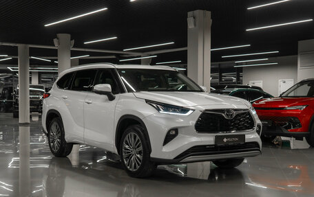 Toyota Highlander, 2025 год, 5 850 000 рублей, 2 фотография