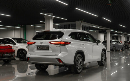 Toyota Highlander, 2025 год, 5 850 000 рублей, 4 фотография