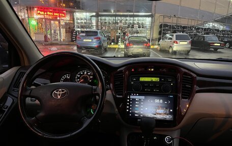 Toyota Highlander III, 2002 год, 725 000 рублей, 7 фотография