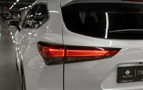 Toyota Highlander, 2025 год, 5 850 000 рублей, 31 фотография