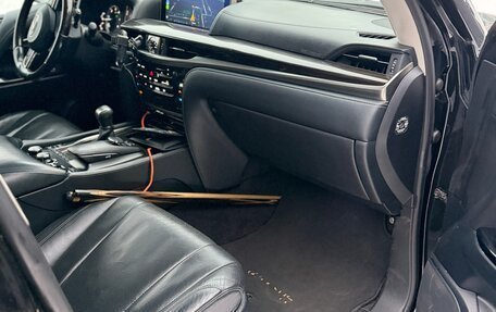 Lexus LX III, 2016 год, 5 040 000 рублей, 13 фотография