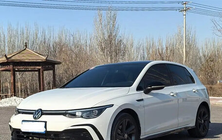 Volkswagen Golf VIII, 2023 год, 2 490 000 рублей, 3 фотография