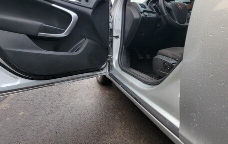 Opel Insignia II рестайлинг, 2010 год, 850 000 рублей, 13 фотография