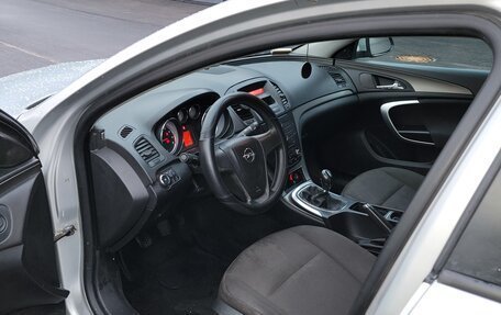 Opel Insignia II рестайлинг, 2010 год, 850 000 рублей, 21 фотография