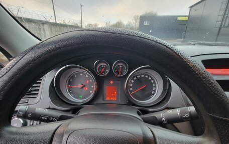 Opel Insignia II рестайлинг, 2010 год, 850 000 рублей, 25 фотография