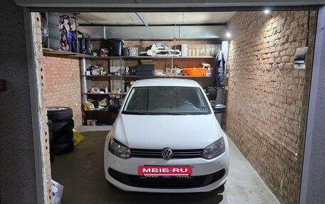Volkswagen Polo VI (EU Market), 2012 год, 700 000 рублей, 10 фотография