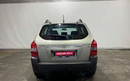 Hyundai Tucson III, 2006 год, 885 000 рублей, 5 фотография
