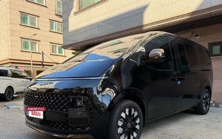 Hyundai Staria, 2025 год, 4 600 000 рублей, 3 фотография