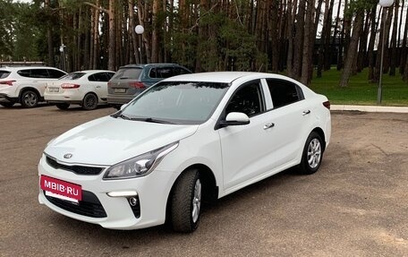 KIA Rio IV, 2018 год, 1 350 000 рублей, 8 фотография