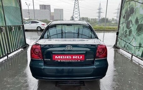 Toyota Avensis III рестайлинг, 2004 год, 690 000 рублей, 14 фотография