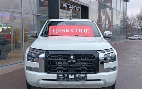 Mitsubishi L200, 2024 год, 6 100 000 рублей, 7 фотография