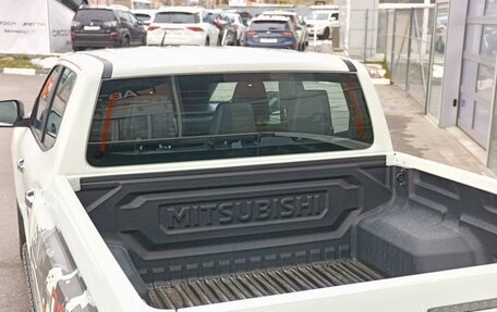 Mitsubishi L200, 2024 год, 6 100 000 рублей, 4 фотография