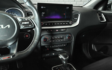 KIA cee'd III, 2021 год, 2 600 000 рублей, 18 фотография