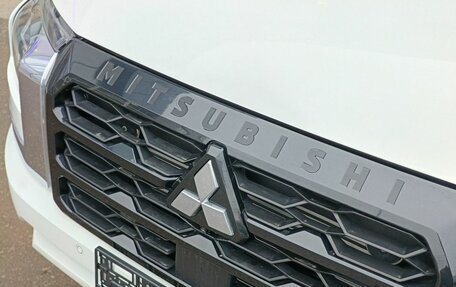 Mitsubishi L200, 2024 год, 6 100 000 рублей, 14 фотография