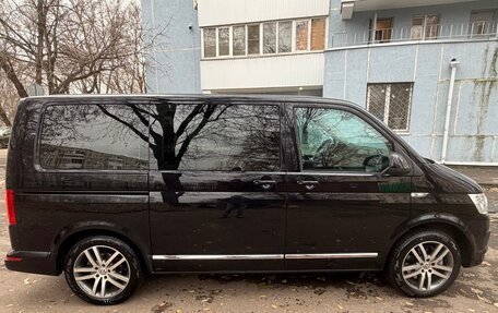 Volkswagen Multivan T6 рестайлинг, 2015 год, 3 150 000 рублей, 9 фотография