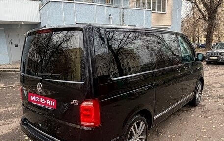 Volkswagen Multivan T6 рестайлинг, 2015 год, 3 150 000 рублей, 5 фотография
