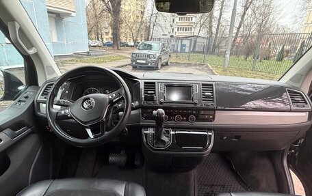 Volkswagen Multivan T6 рестайлинг, 2015 год, 3 150 000 рублей, 17 фотография