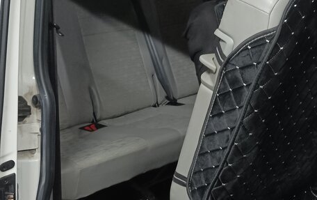 Volkswagen Transporter T5 рестайлинг, 2010 год, 1 550 000 рублей, 11 фотография