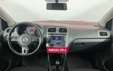 Volkswagen Polo VI (EU Market), 2011 год, 653 000 рублей, 10 фотография