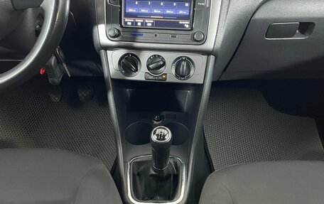 Volkswagen Polo VI (EU Market), 2011 год, 653 000 рублей, 14 фотография