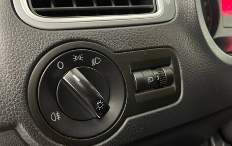 Volkswagen Polo VI (EU Market), 2011 год, 653 000 рублей, 19 фотография