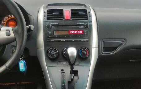 Toyota Auris II, 2011 год, 850 000 рублей, 10 фотография