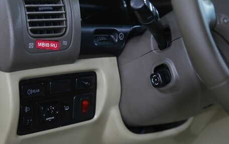 Toyota Land Cruiser 100 рестайлинг 2, 2004 год, 2 195 000 рублей, 14 фотография