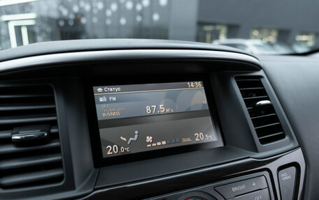 Nissan Pathfinder, 2015 год, 1 900 000 рублей, 18 фотография