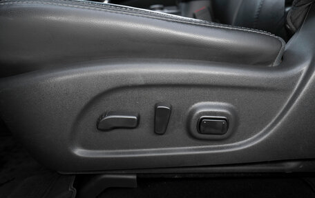 Nissan Pathfinder, 2015 год, 1 900 000 рублей, 21 фотография