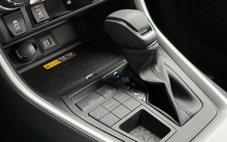 Toyota RAV4, 2025 год, 3 999 000 рублей, 16 фотография