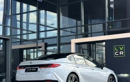 Toyota Camry, 2024 год, 4 400 000 рублей, 10 фотография